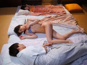 Cậu em trai ngây thơ bị chị kế dâm gạ gẫm đưa vào đời