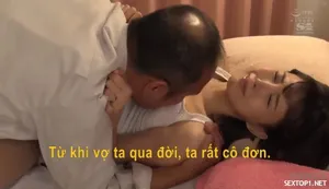 Một cô nhân viên văn phòng với bộ ngực đẹp luôn tràn đầy ham muốn tình dục và tình yêu!